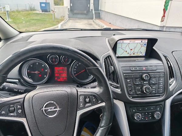 OPEL Zafira 2013 — imagine 2