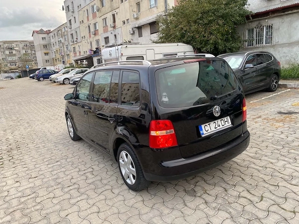 VOLKSWAGEN Touran 2005 — imagine 5