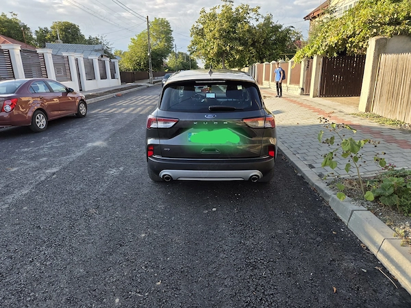 FORD Kuga 2020 — imagine 2