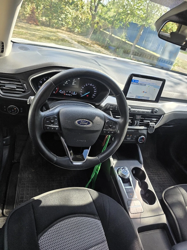 FORD Focus 2021 — imagine 5