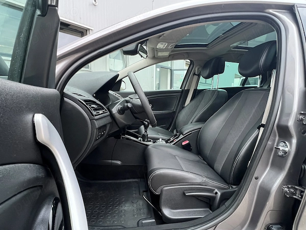 RENAULT Megane 2012 — imagine 8