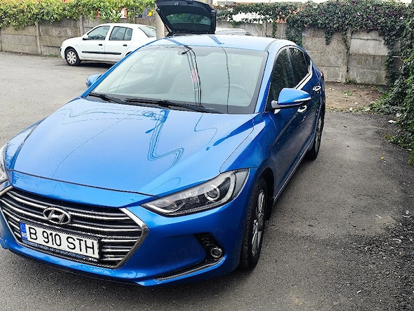 Se vinde Hyundai Elantra
