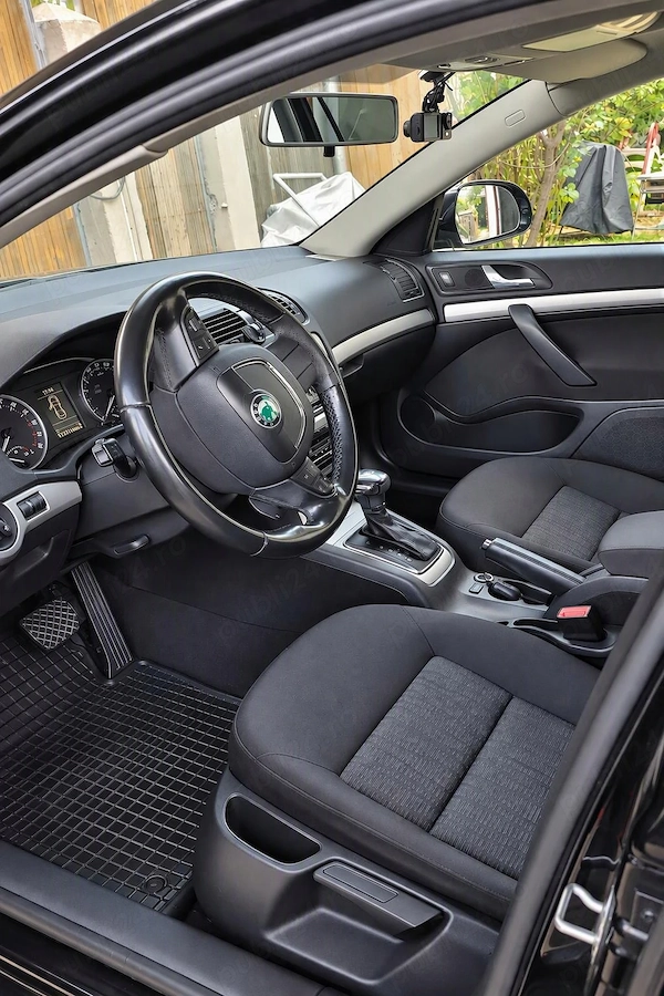 SKODA Octavia 2012 — imagine 7