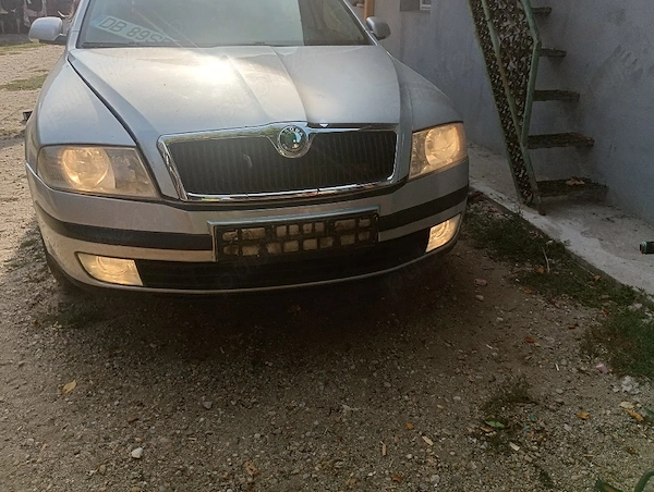 Dezmembrez Scoda 2