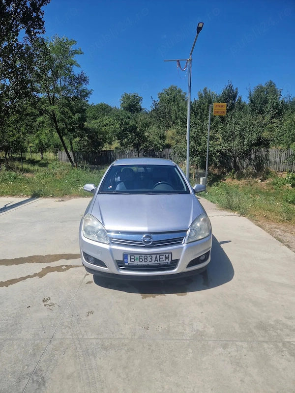 Opel Astra H decembrie 2009