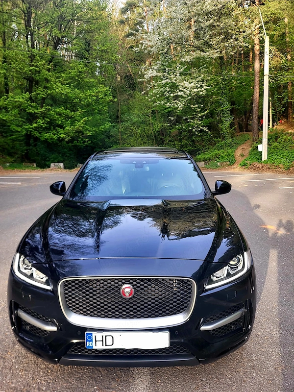 Vând schimb Jaguar F Pace
