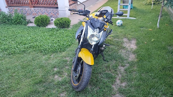 Yamaha xj6n 2009