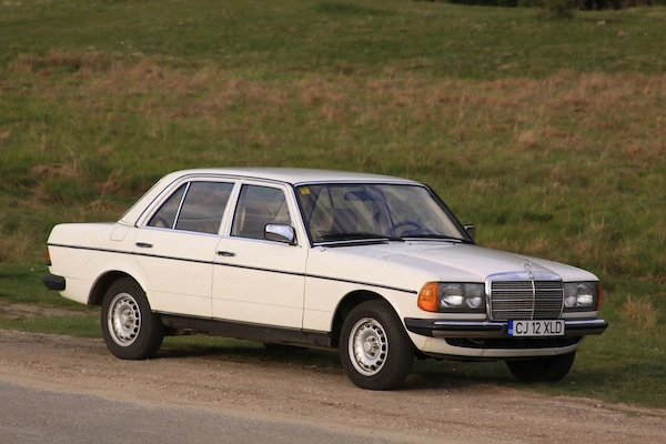 MERCEDES-BENZ E-Class 1984 — imagine 4