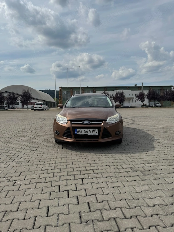 FORD Focus 2014 — imagine 9