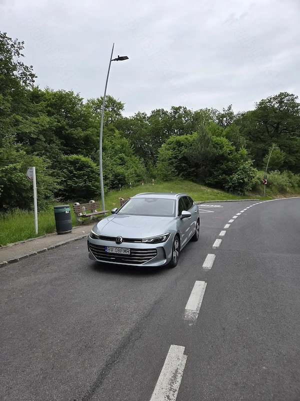 VOLKSWAGEN Passat 2025 — imagine 2