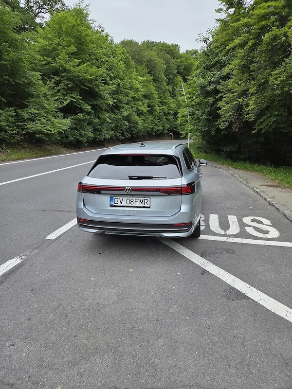 VOLKSWAGEN Passat 2025 — imagine 4
