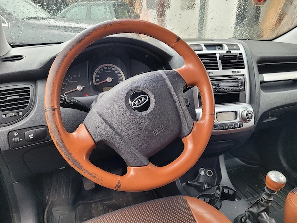 KIA Sportage 2006 — imagine 2