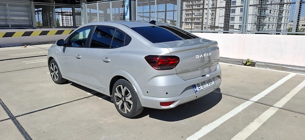 DACIA Logan 2023 — imagine 3