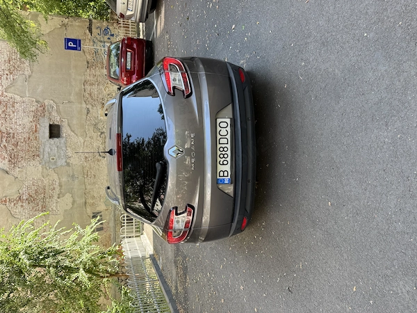 RENAULT Megane 2011 — imagine 3