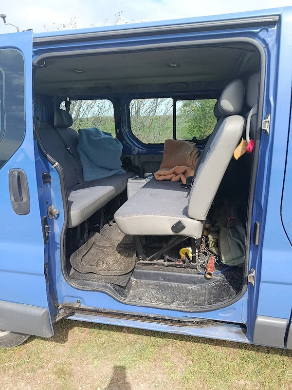 RENAULT Trafic 2003 — imagine 4