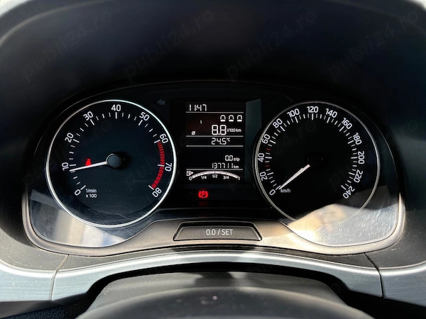SKODA Fabia 2015 — imagine 5