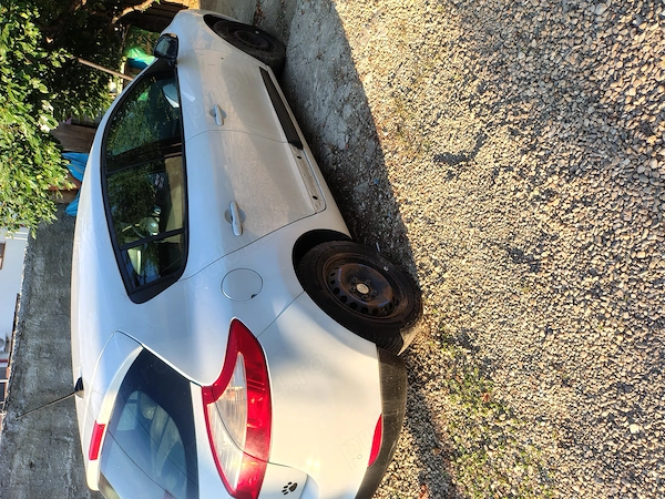 RENAULT Megane 2011 — imagine 2