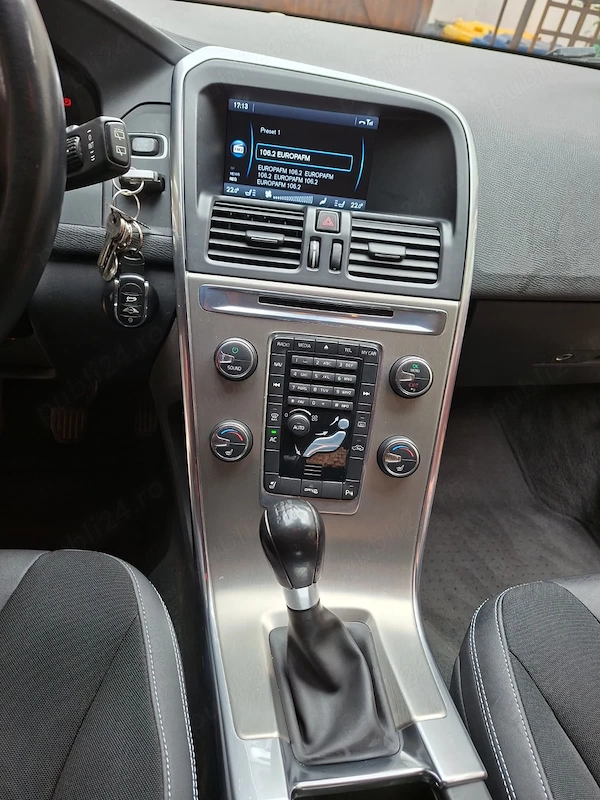 VOLVO XC60 2012 — imagine 5