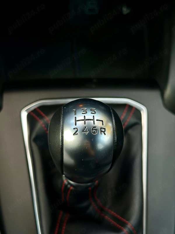 FORD Focus 2025 — imagine 18