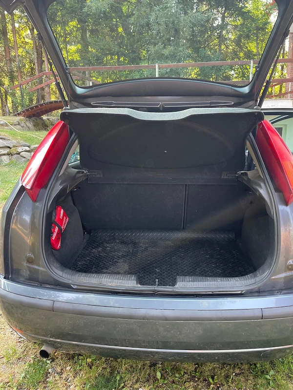 FORD Focus 2002 — imagine 10