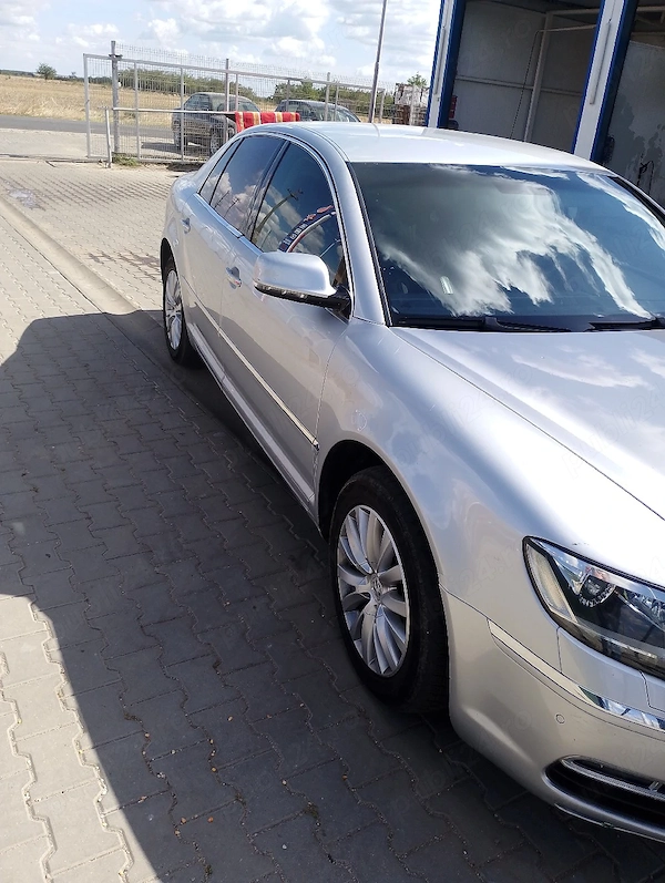 VOLKSWAGEN Phaeton