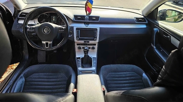 VOLKSWAGEN Passat 2012 — imagine 2