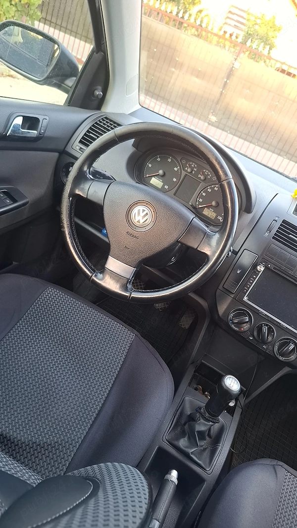 VOLKSWAGEN Polo 2009 — imagine 5