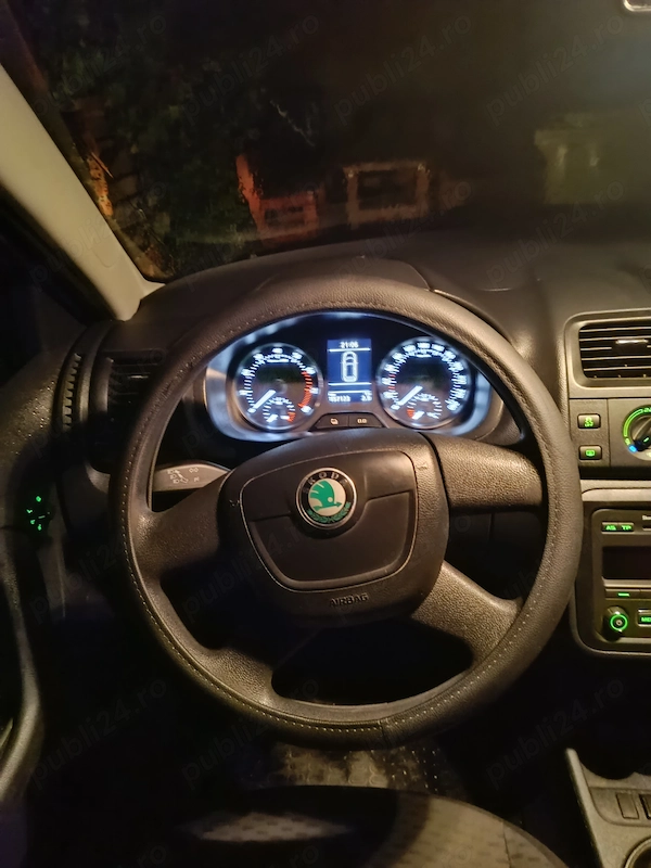 SKODA Fabia 2011 — imagine 9