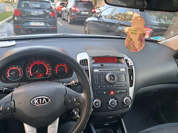 KIA Ceed 2010 — imagine 9