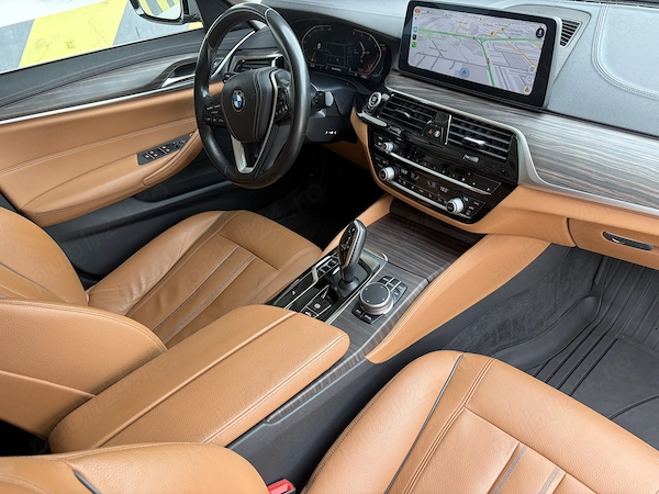 BMW 5 Series 2020 — imagine 7