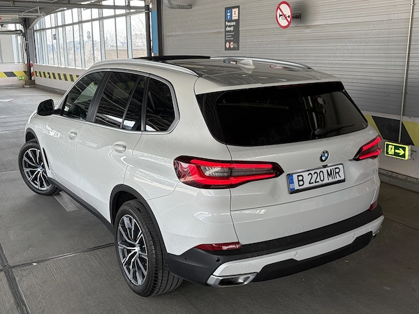 BMW X Series (Generic) 2021 — imagine 3