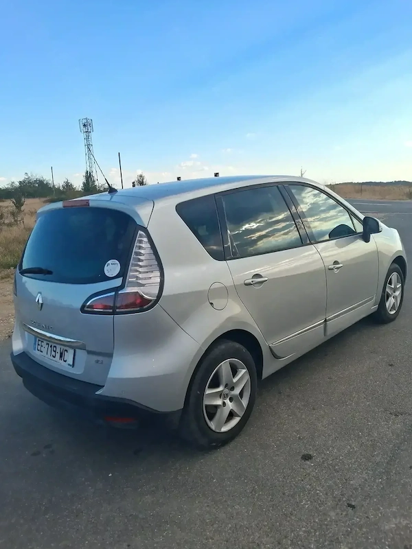 RENAULT Scenic 2016 — imagine 4