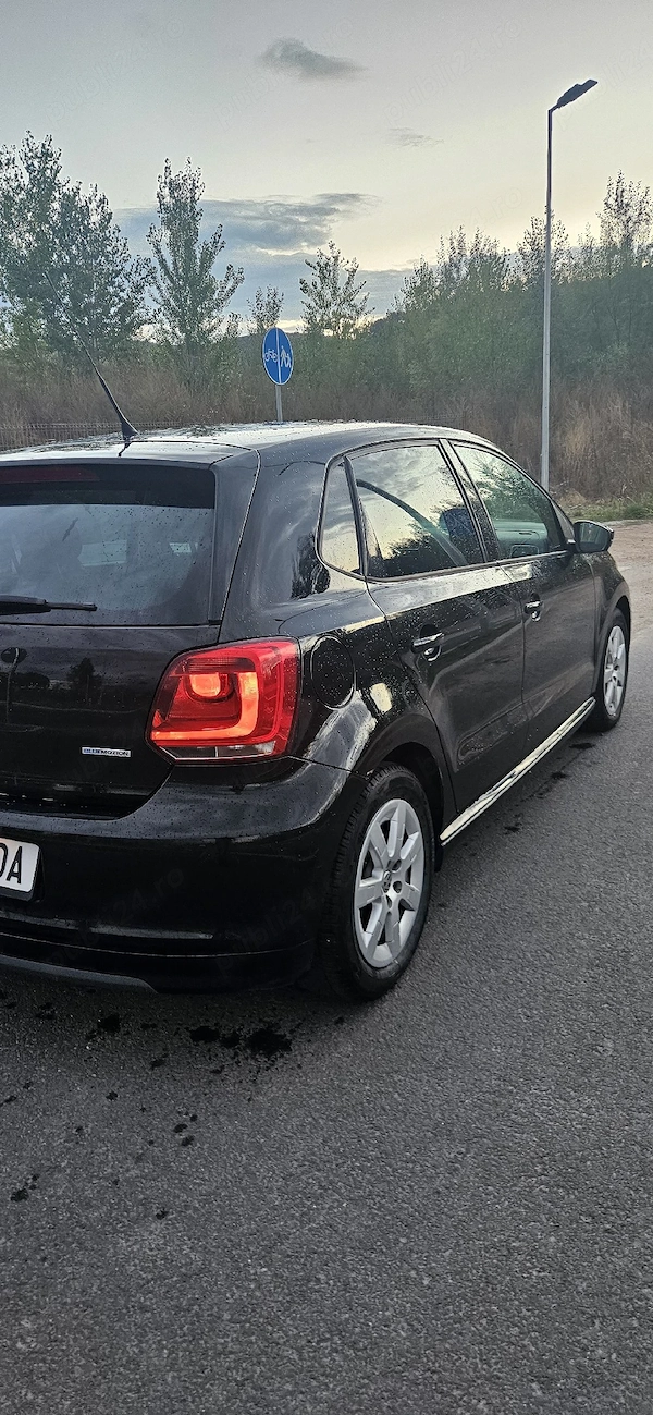 VOLKSWAGEN Polo 2012 — imagine 4