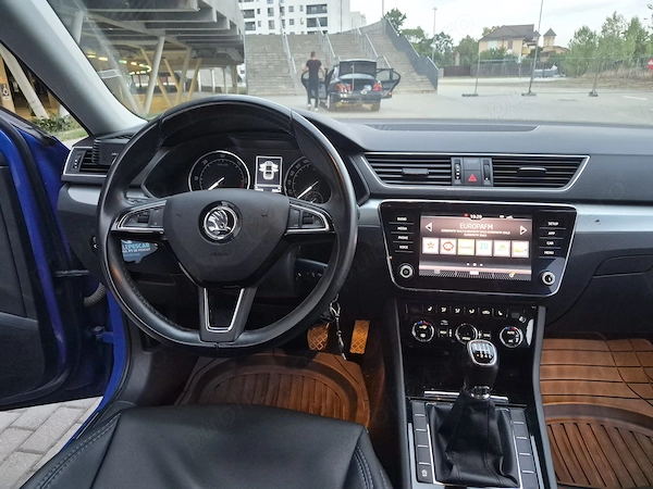 SKODA Superb 2019 — imagine 5