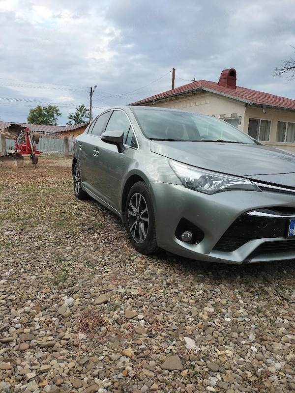 TOYOTA Avensis 2017 — imagine 4