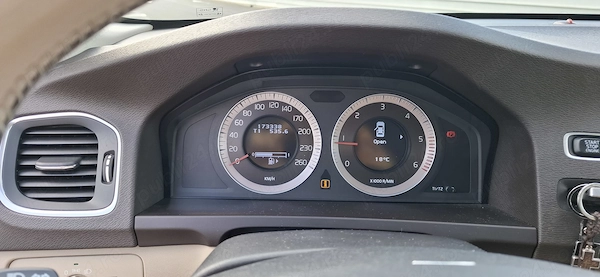 VOLVO S60 2011 — imagine 2