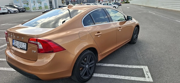 VOLVO S60 2011 — imagine 4