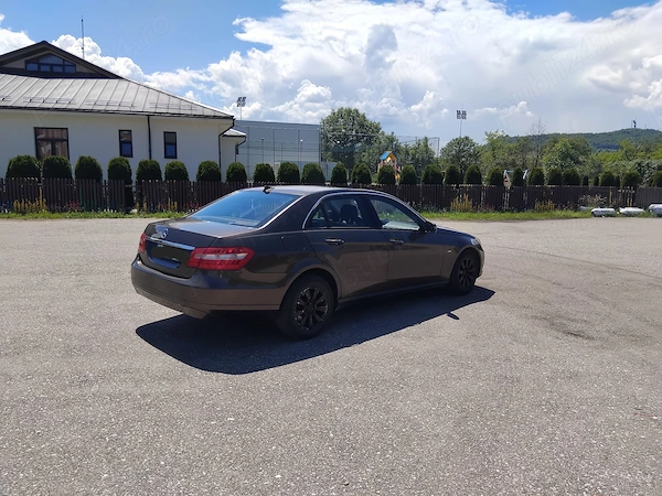 MERCEDES-BENZ E-Class 2010 — imagine 4