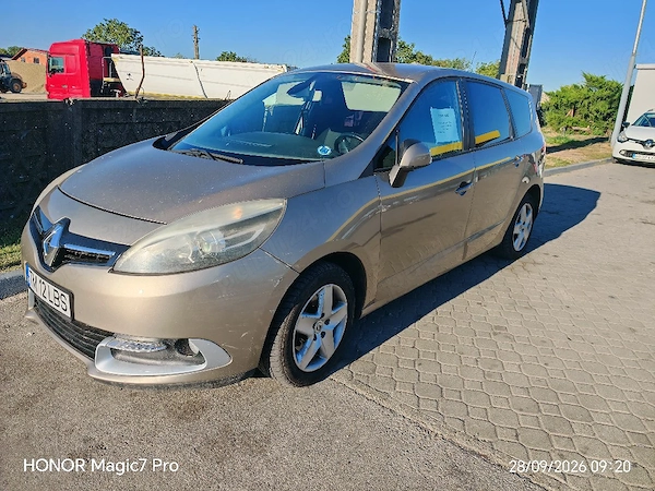 RENAULT Grand Scenic 2014 — imagine 3