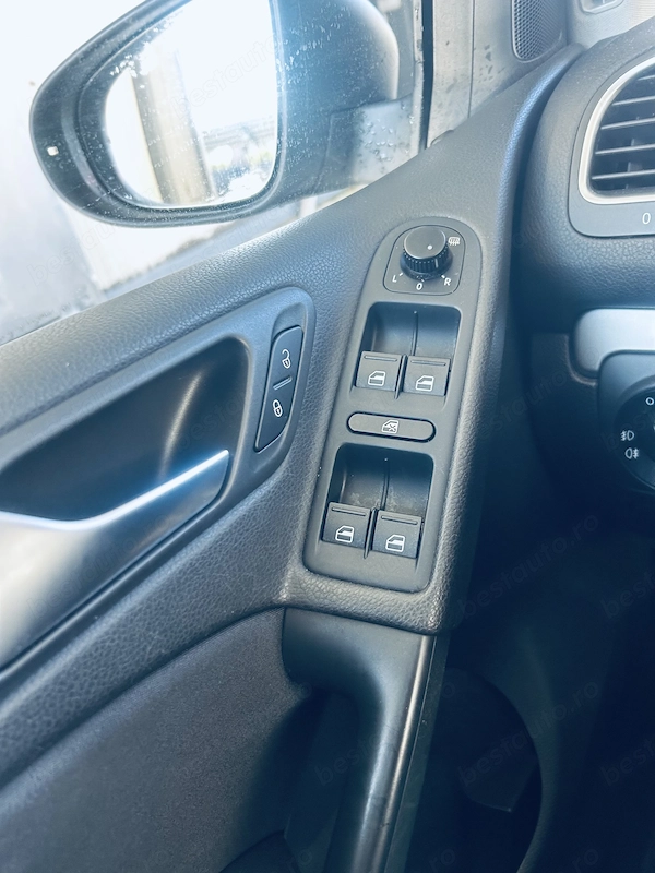 VOLKSWAGEN Golf 2010 — imagine 8