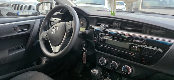 TOYOTA Corolla 2015 — imagine 5