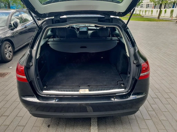 MERCEDES-BENZ C-Class 2020 — imagine 3