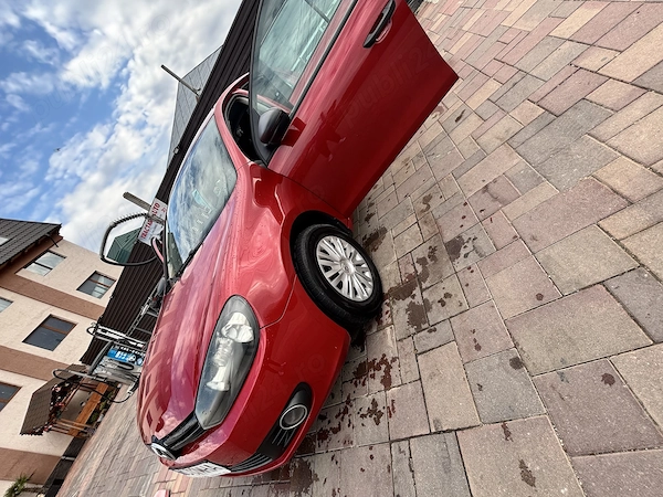 VOLKSWAGEN Golf 2010 — imagine 2