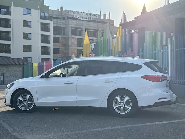 FORD Focus 2019 — imagine 3