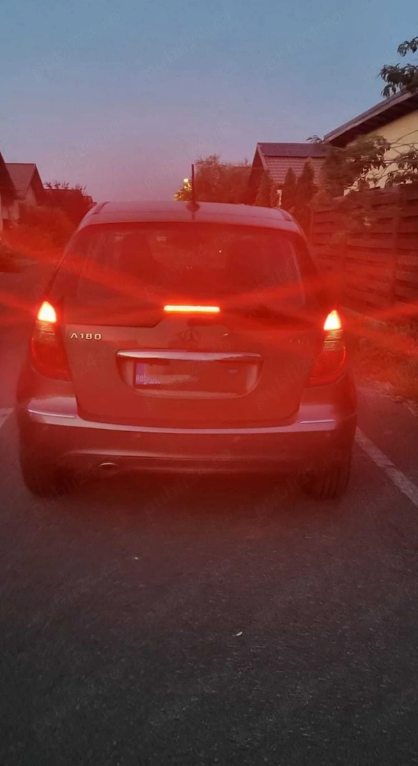 MERCEDES-BENZ A-Class 2009 — imagine 6