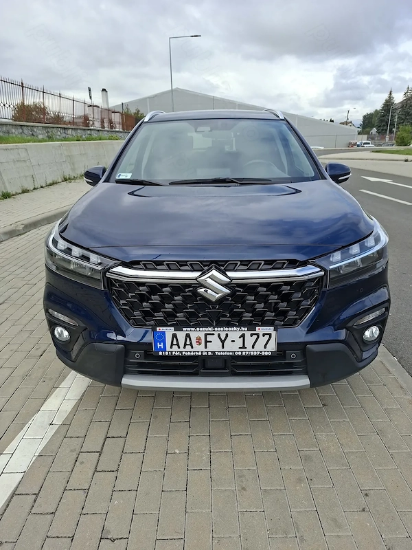 SUZUKI S-Cross