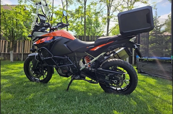 ktm 1050 adventure