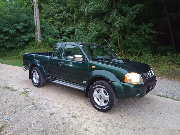 NISSAN Navara 2010 — imagine 3