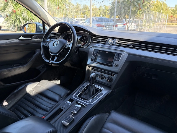 VOLKSWAGEN Passat Alltrack 2017 — imagine 10