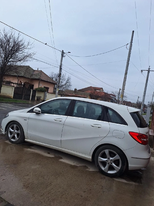 MERCEDES-BENZ E-Class 2012 — imagine 2